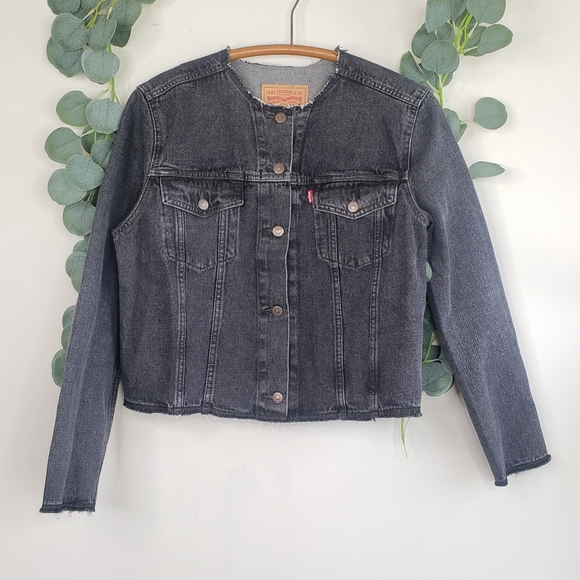 black denim levi jacket